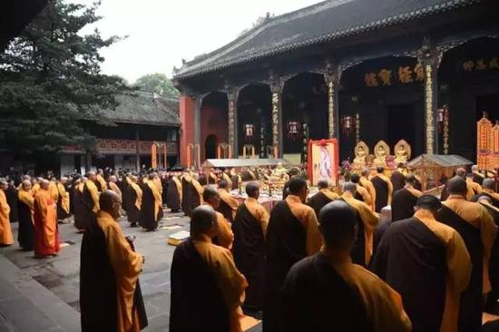 「唐僧」四川成都文殊院举行2016年玄奘大师舍利瞻仰法会