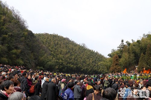 「佛教」一诚长老追思法会于云居山真如寺举行 万人现场送别（二）