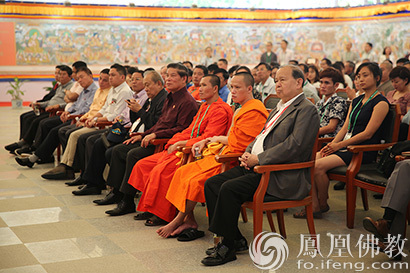 「佛教」十世班禅巨幅唐卡亮相博鳌 佛教艺术引全球瞩目