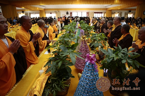「弘法寺」2014年弘法寺隆重举行二十一天华严法会