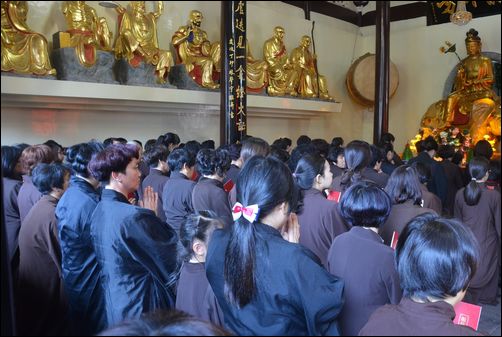 「佛教五戒」浙江温州妙果寺传授三皈依、五戒法会圆满结束 「佛教五戒」浙江温州妙果寺传授三皈依、五戒法会圆满结束