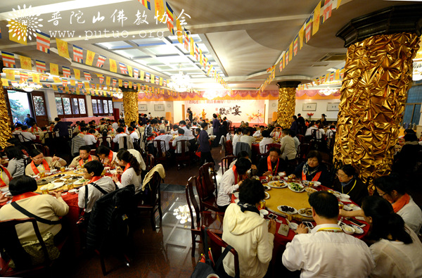「佛教」台湾毗卢观音开光法会在普陀山普济禅寺隆重举行 「佛教」台湾毗卢观音开光法会在普陀山普济禅寺隆重举行