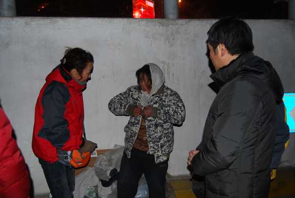 让我们用爱来关注那些流浪的人儿