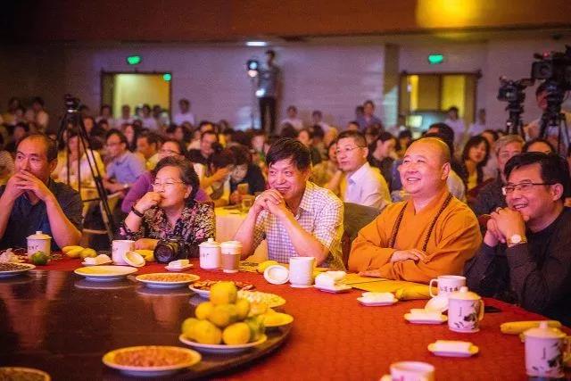 「慈善」“慈善 · 感恩 · 团圆”2017玉佛中秋之夜晚会圆满举行