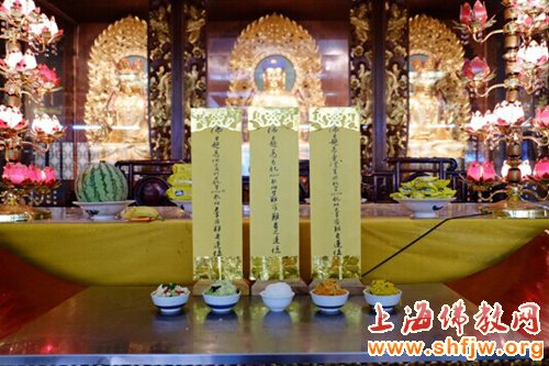 「国际社会」上海龙华古寺为三大失事航班乘客超度祈福