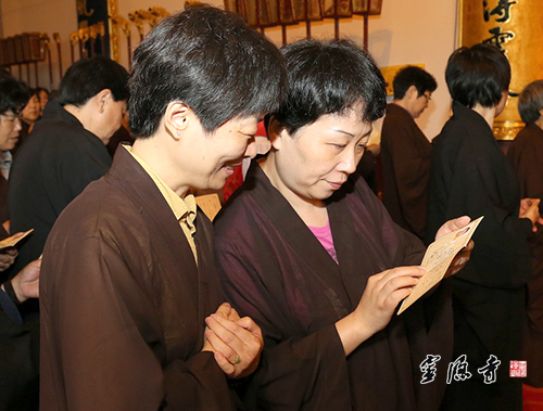 「灵隐寺」全国各地300人齐聚于浙江杭州灵隐寺 皈依三宝