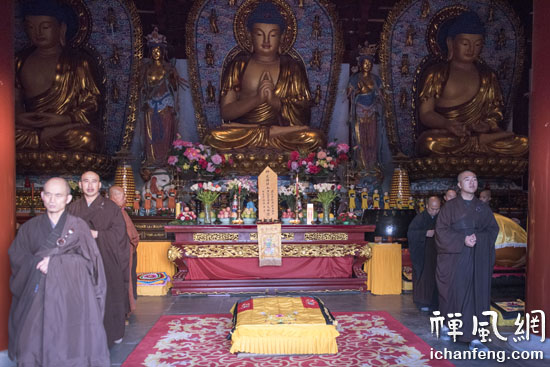 「五台山」山西五台山大圣竹林寺为唐山大地震举办祈福法会