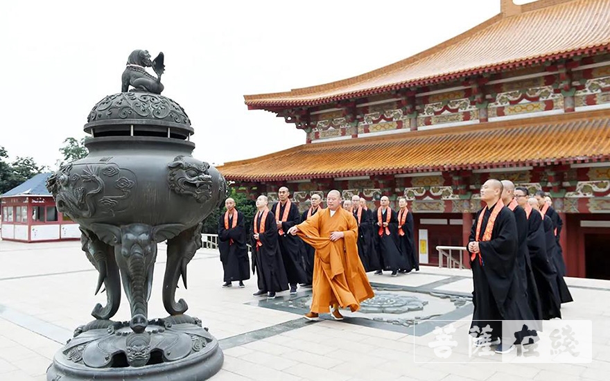 「佛教」与青灯古佛相伴，徐州宝莲寺首期短期出家体验班正式开班！