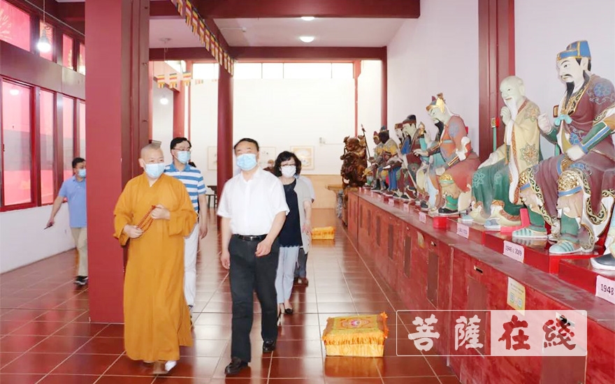 「佛教」上海市委统战部副部长王霄汉调研七宝教寺