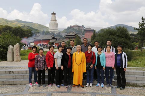 「五台山」浙江炉峰禅寺僧众赴山西五台山朝圣