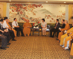 「雷于蓝」广东省雷于蓝副省长会见中佛协传印会长一行（图）