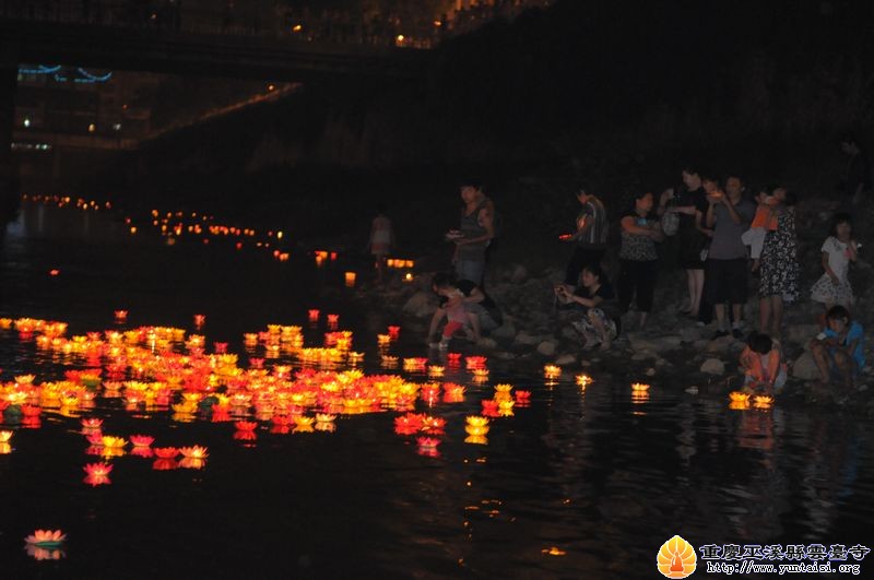 「佛教」重庆云台寺隆重举行2012盂兰盆地藏超度法会暨放灯法会 「佛教」重庆云台寺隆重举行2012盂兰盆地藏超度法会暨放灯法会