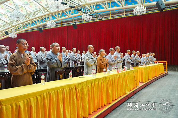 「佛教」四川峨眉山佛学院举办2014年学修报告会