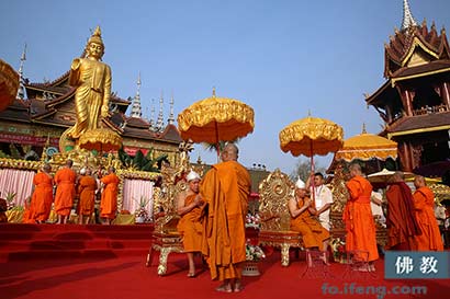 「佛教」1300年史无前例！西双版纳6佛爷同时升座