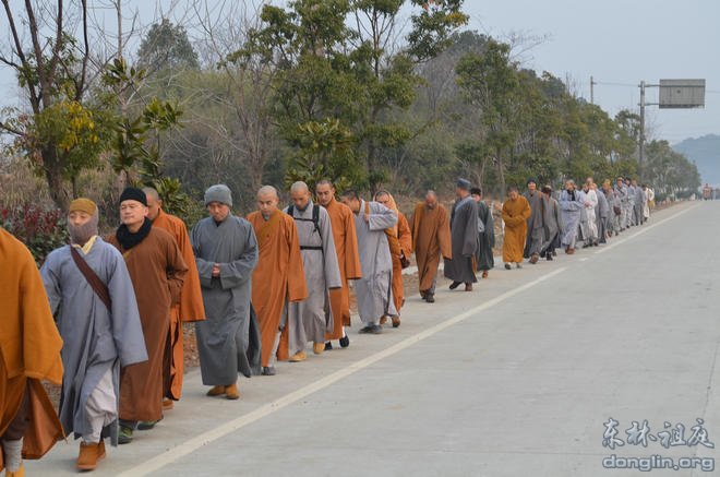 「佛教」拜大佛发大愿 祈大福得大安