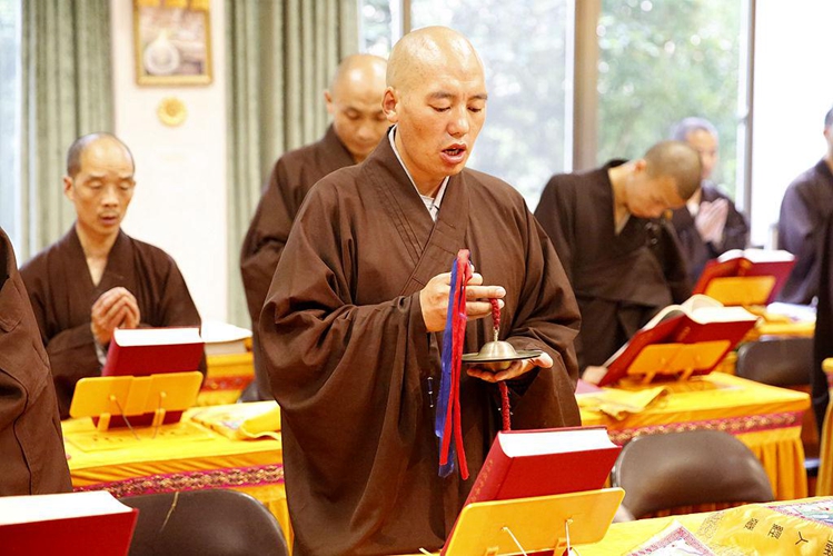 「华严经」伽蓝圣诞慧日禅寺启建华严法会