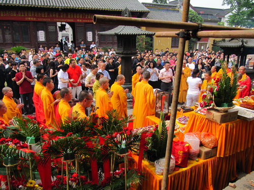 「大雄宝殿」上海西林禅寺隆重举行“大雄宝殿改建上梁感恩护法仪式”