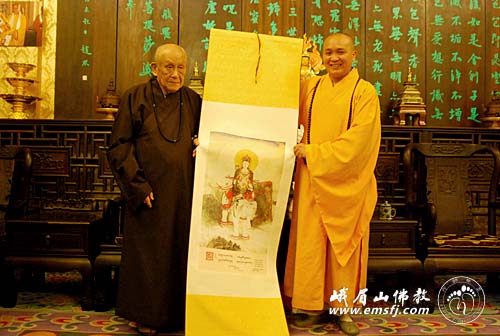 「峨眉山」梦参长老在峨眉山大佛禅院为众作慈悲开示(图)