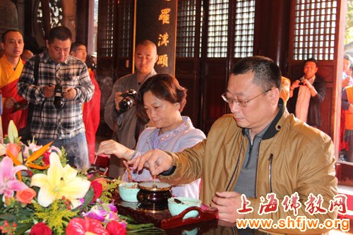 「佛教」梦参长老莅临上海龙华古寺 照诚大和尚虔诚恭迎