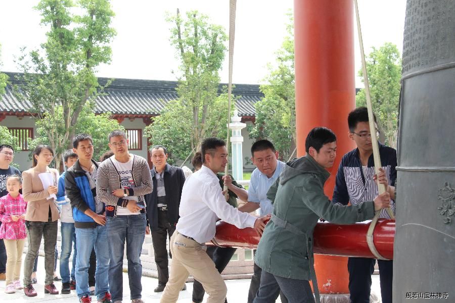 江苏常州宝林禅寺举行