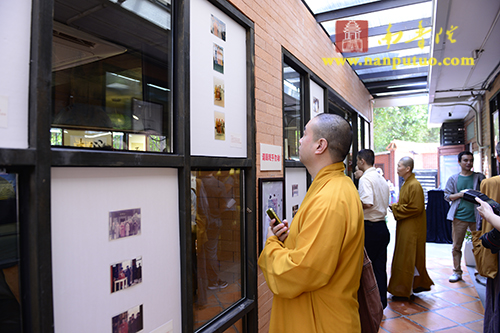 「佛教」福建厦门庆福寺隆重举办缅怀妙湛老和尚圆寂20周年书画展暨妙老塑像揭幕仪式 「佛教」福建厦门庆福寺隆重举办缅怀妙湛老和尚圆寂20周年书画展暨妙老塑像揭幕仪式