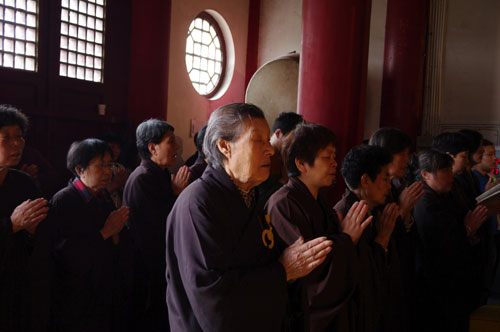 「佛教」江苏徐州兴化寺举行超荐祈福捐款法会