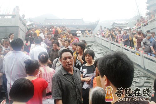 「青龙寺」浙江青龙寺举行寺院建成典礼暨全堂佛像开光法会