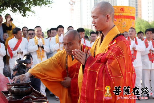 「释迦牟尼」东岩卓锡古寺迎请佛祖真身舍利供奉祈福法会