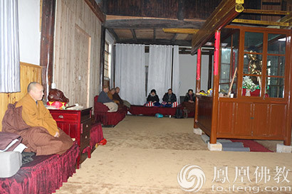 「佛教」九华山上禅堂向偏远寺庵僧尼送善款物资