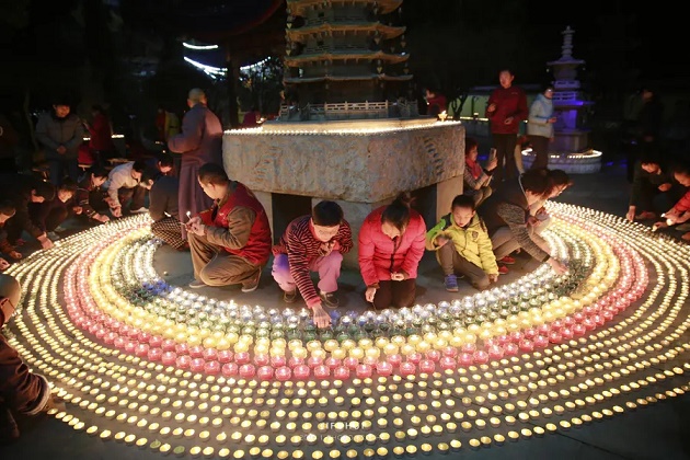「圣诞节」地藏菩萨圣诞！积福慧供灯共修正在进行中……