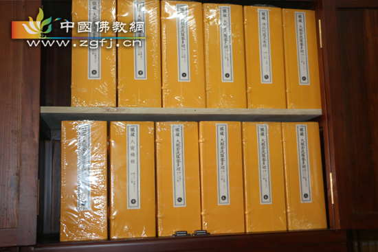 「佛教」湖北黄梅县四祖寺举行御制《龍藏》迎请供奉仪式 「佛教」湖北黄梅县四祖寺举行御制《龍藏》迎请供奉仪式