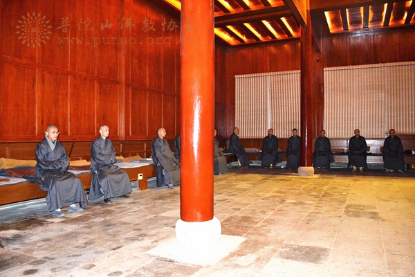 「普陀山」浙江普陀山法雨禅寺举行2015年首届冬季禅七法会
