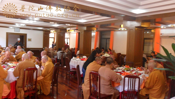 「佛教」浙江普陀山佛教颐养堂老年僧尼欢度重阳节 「佛教」浙江普陀山佛教颐养堂老年僧尼欢度重阳节