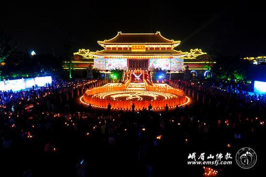 「佛教」四川大佛禅院举行“万盏明灯供普贤”祈福供灯法会