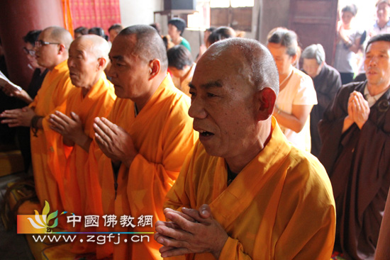 「龙泉寺」河南叶县龙泉寺隆重举办万人“消灾祈福吉祥普佛”法会