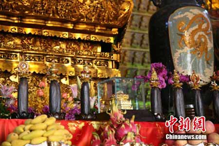 「佛教」南京大报恩寺“佛家至圣”再现 众高僧齐迎奉