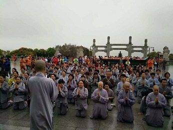「普陀山」苏州长寿庵圆满举行跪拜朝礼普陀山观世音菩萨活动