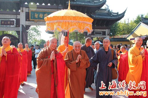 「佛教」梦参长老莅临上海龙华古寺 照诚大和尚虔诚恭迎