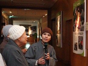 「慈济」越南宝光寺住持妙境长老一行参访慈济板桥志业园区
