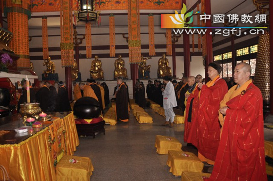 「佛教」湖北古灵泉寺举行“追思祖德、不忘祖恩”缅怀融训老和尚十周年追思法会