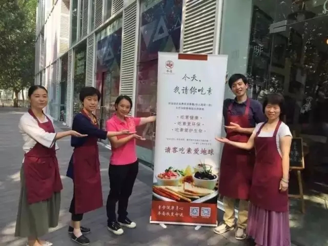 「放生仪轨」他曾是高薪白领IT男，出家后，发起独特弘法方式，惠人无数