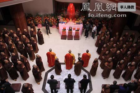 「佛教」世界上最大翡翠观音像安家浙江普陀山佛教博物馆