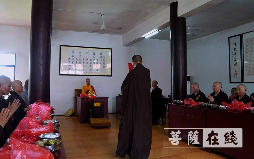 「佛教」天柱山三祖禅寺举行托钵乞食供佛斋僧法会 「佛教」天柱山三祖禅寺举行托钵乞食供佛斋僧法会