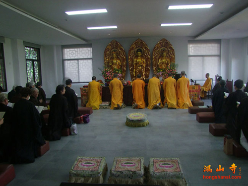 「福建厦门」七月初一福建厦门鸿山寺众僧恭诵《地藏经》及放大蒙山超度亡灵
