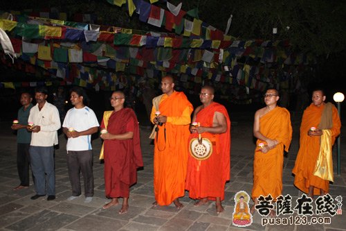 「蓝毗尼」尼泊尔中华寺在蓝毗尼圣园隆重举行传灯法会
