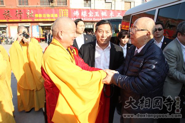 「吴伯雄」台湾国民党名誉党主席吴伯雄一行来河南大相国寺参访 「吴伯雄」台湾国民党名誉党主席吴伯雄一行来河南大相国寺参访