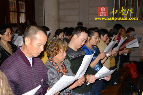 「南普陀寺」福建厦门南普陀寺隆重举行“千人皈依”法会 「南普陀寺」福建厦门南普陀寺隆重举行“千人皈依”法会