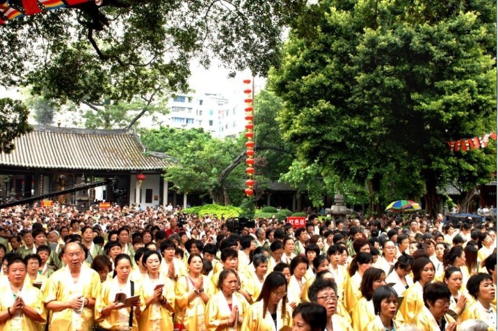 「佛教」广州光孝寺千人诵经法会 海内外诸山长老祈世界和平