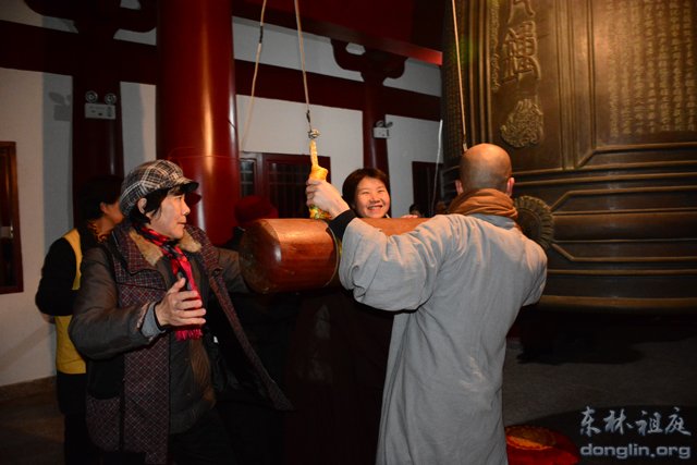 「新年」新年撞钟 吉祥和乐