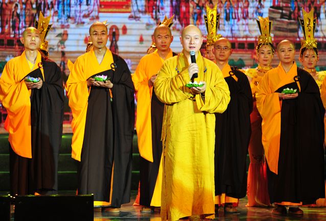 「传喜法师」13.5.13.传喜法师主持江苏镇江“天籁梵音”恭迎佛陀圣诞祈福梵呗音乐会